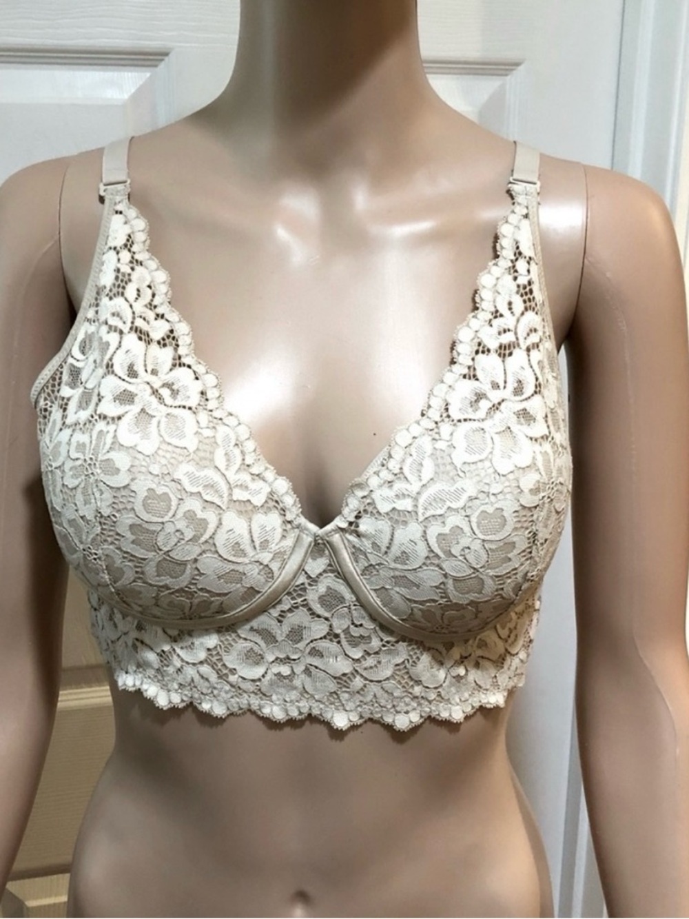 TWO Maidenform Lace Longline Bra - 38B